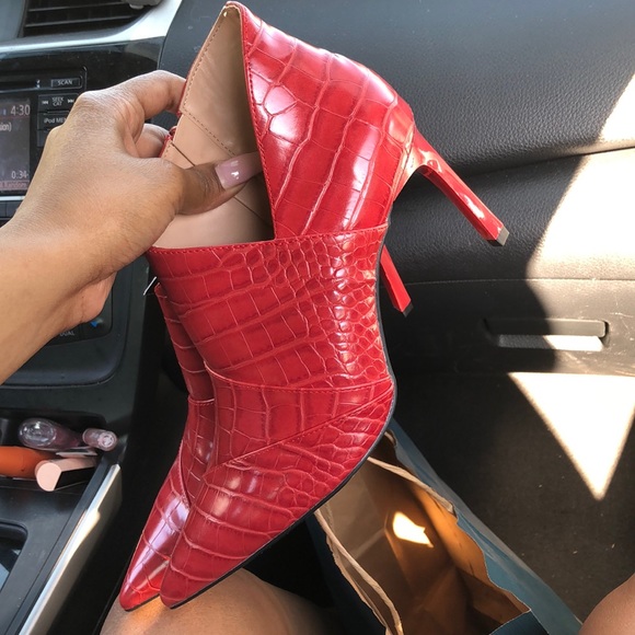 Red heels from ZARA - Picture 2 of 3